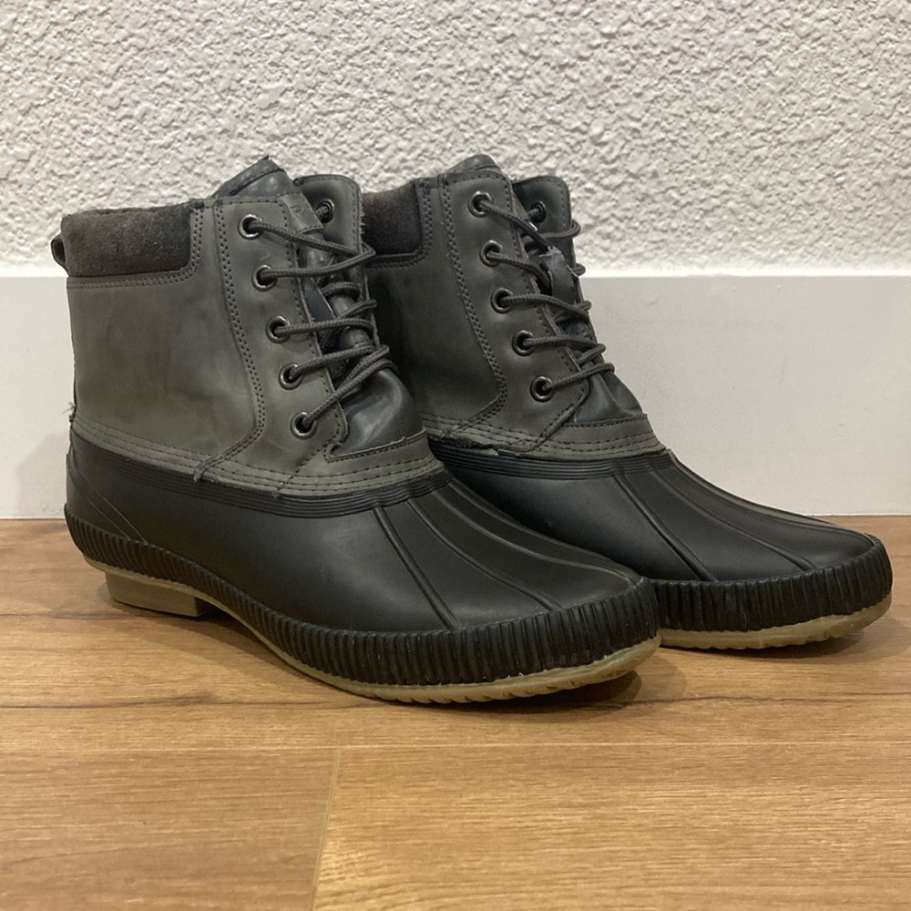 Tommy Hilfiger Casey Gray Leather Duck Boots